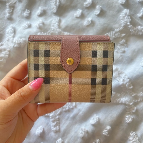 Authentic Burberry wallet - Picture 3 of 5
